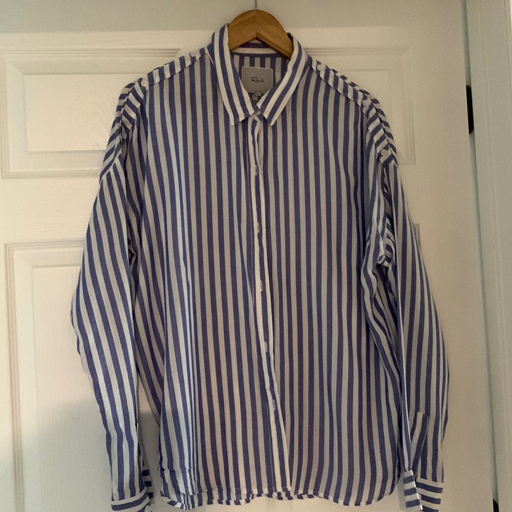 Rails luxe breezy long sleeve striped shirt. 3 button shoulder closure
